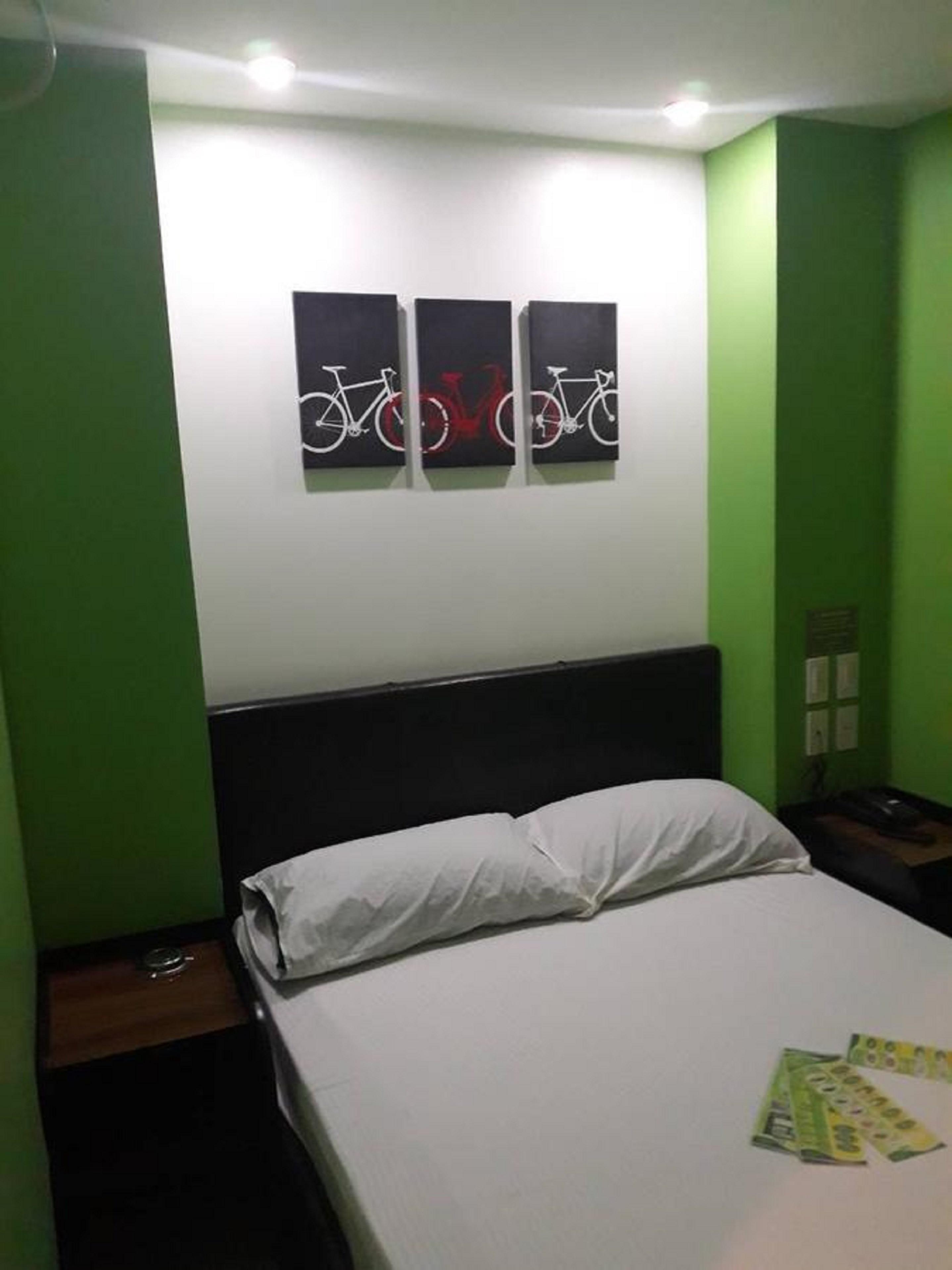 Reddoorz At Ranchotel Bayanan Alabang Hotel 3*